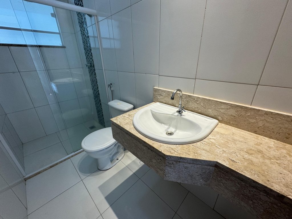 Casa para 3 quartos, sendo 2 suítes privativas