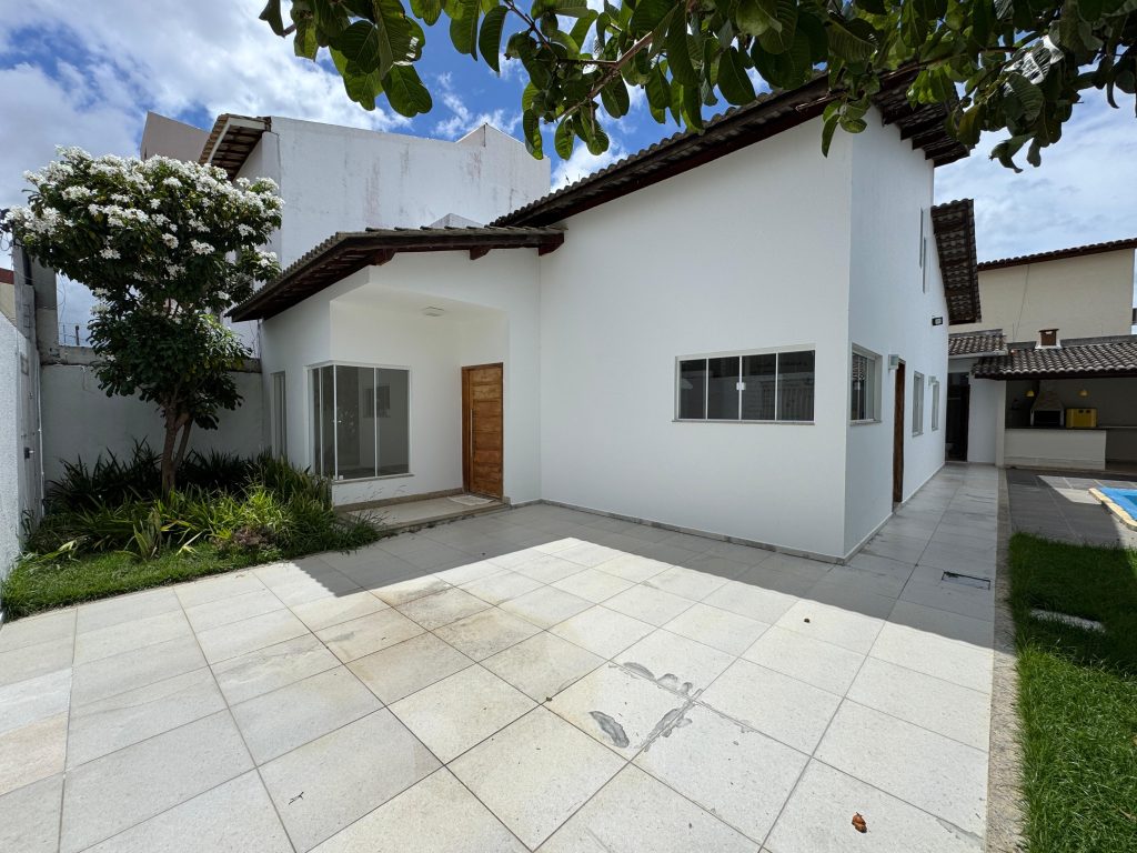 Casa para 3 quartos, sendo 2 suítes privativas