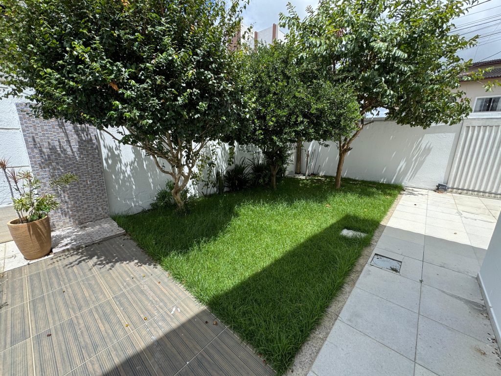 Casa para 3 quartos, sendo 2 suítes privativas