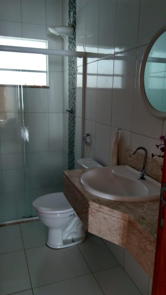 Casa para 3 quartos, sendo 2 suítes privativas