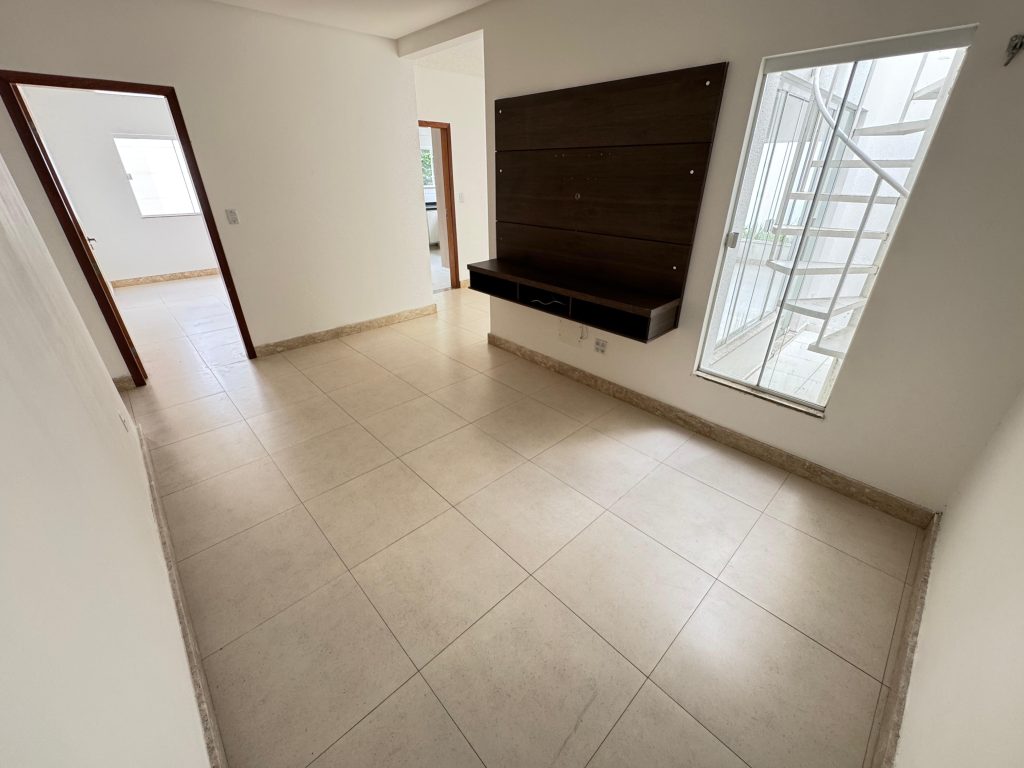 Casa para 3 quartos, sendo 2 suítes privativas