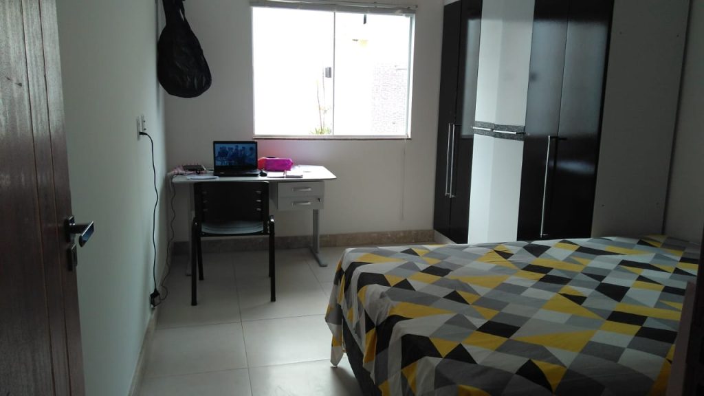 Casa para 3 quartos, sendo 2 suítes privativas