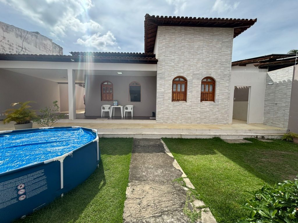 Casa 4/4 sendo 3 suites vila EMURC