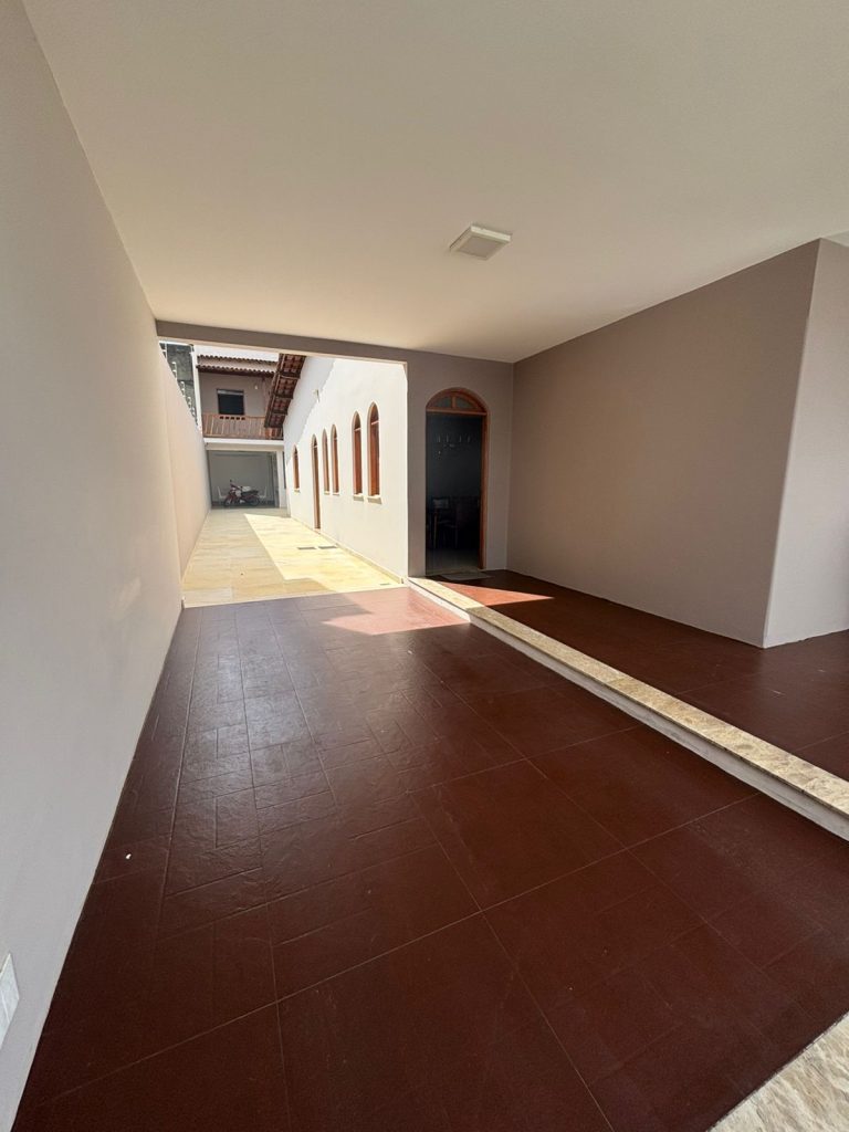 Casa 4/4 sendo 3 suites vila EMURC