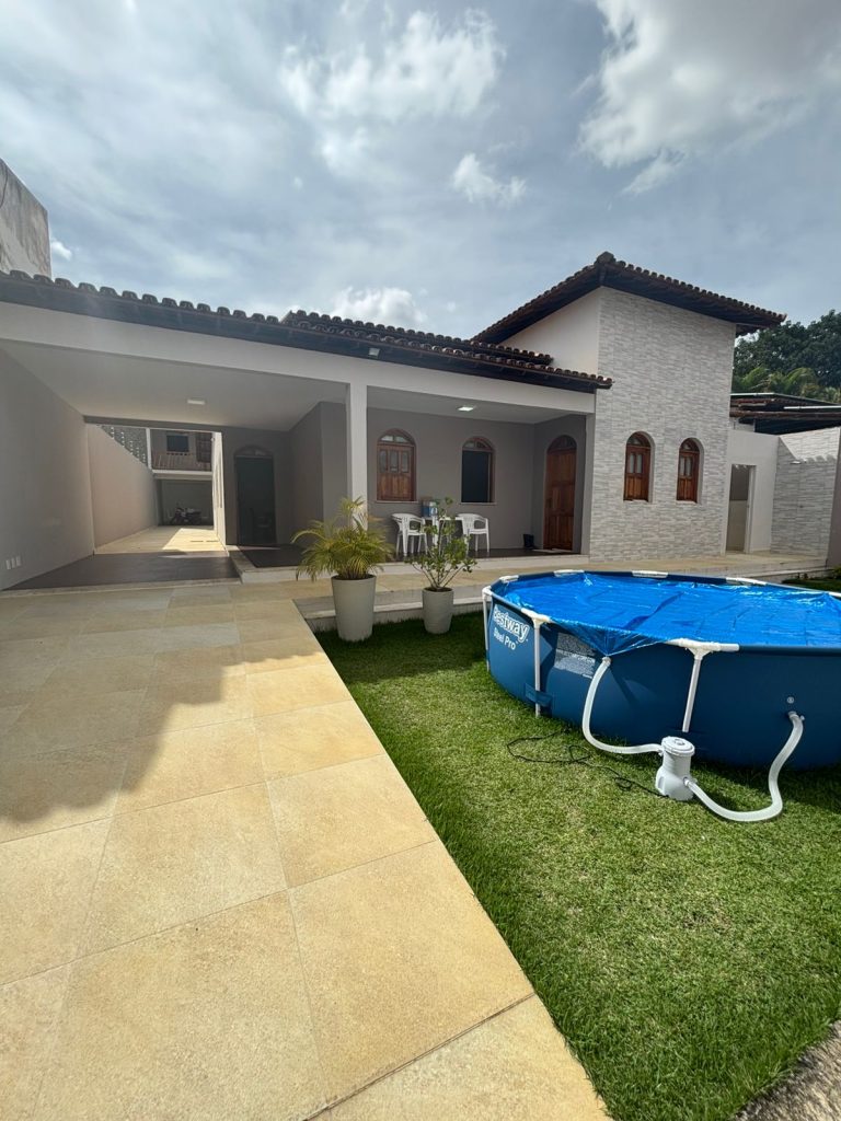 Casa 4/4 sendo 3 suites vila EMURC