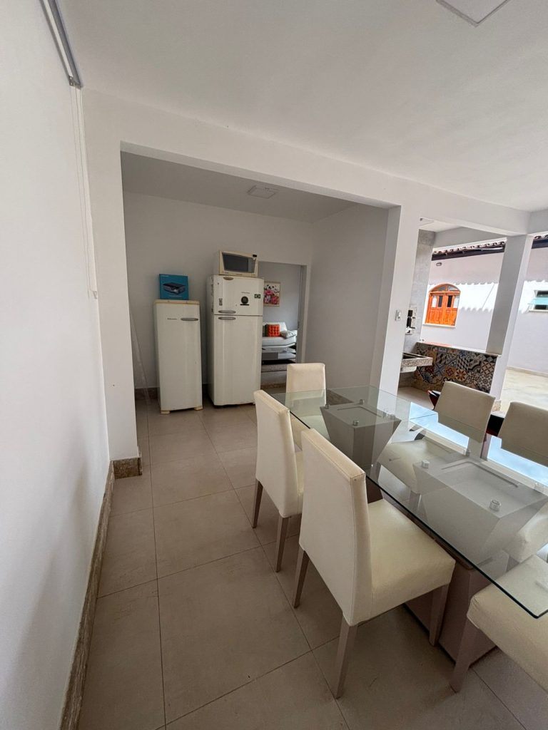 Casa 4/4 sendo 3 suites vila EMURC