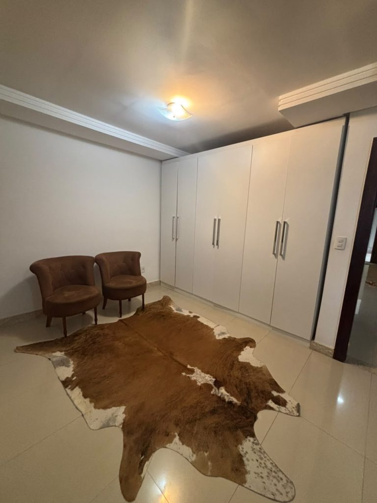 TRIPLEX 4/4 SENDO 2 SUITES