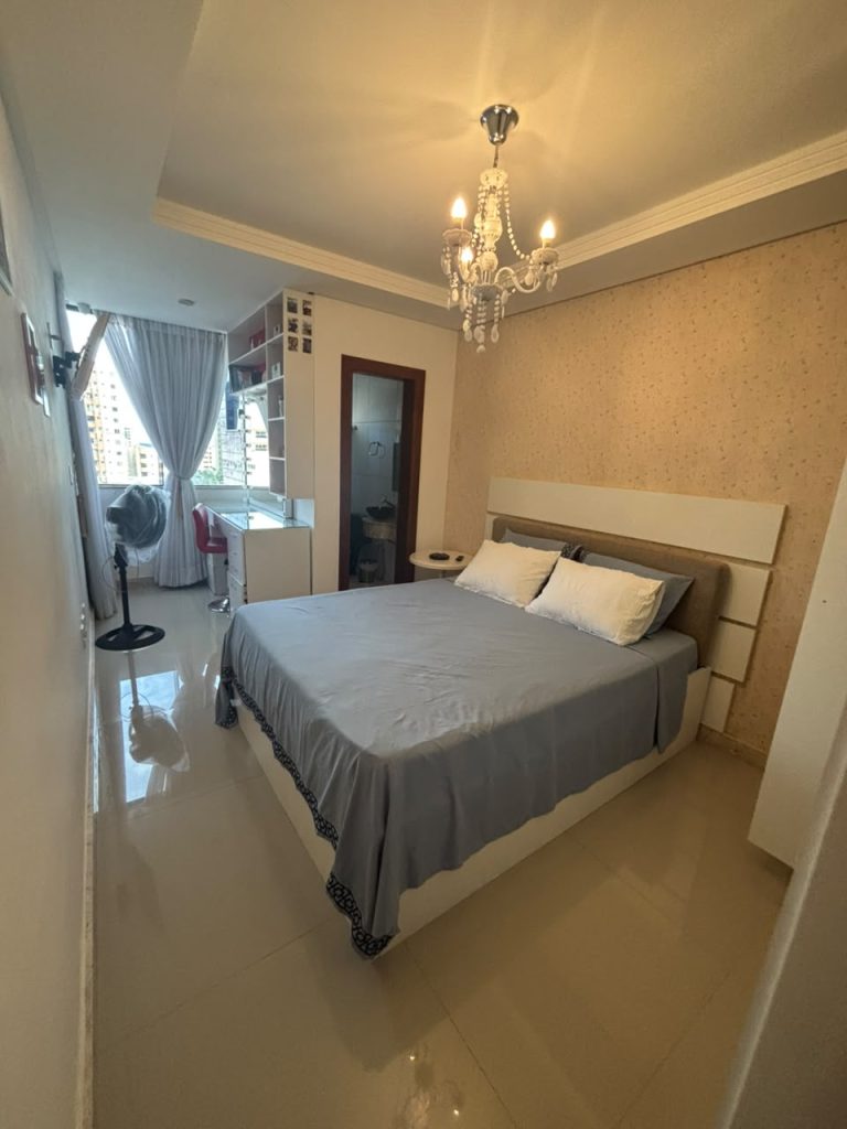TRIPLEX 4/4 SENDO 2 SUITES